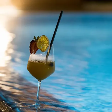 阿伦娜别墅公寓