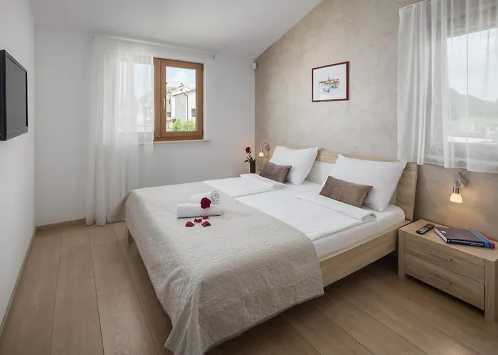 阿伦娜别墅公寓