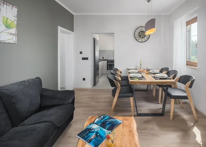 阿伦娜别墅公寓